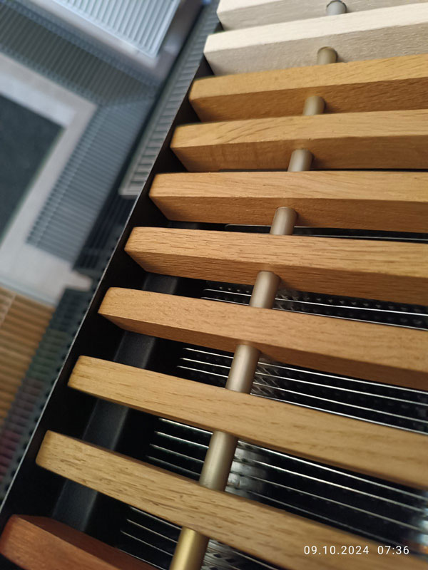 Решітка дерев'яна 230/3000 WR