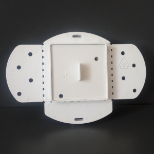 Внутрішня панель розетки універсальна