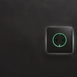 Розумна вбудована розетка з функцією моніторингу споживання електроенергії Ajax Outlet [type F] Jeweller Ivory