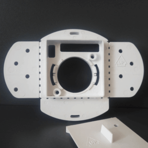 Внутрішня панель розетки універсальна