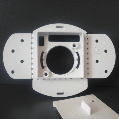 Внутрішня панель розетки універсальна