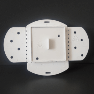 Внутрішня панель розетки універсальна