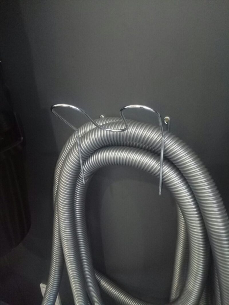 Кронштейн для зберігання шланга