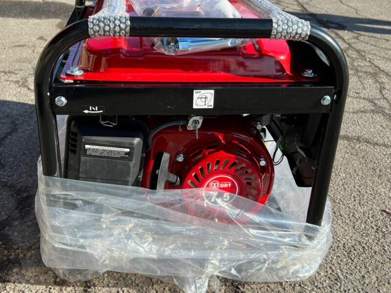 Бензиновий генератор DDT MY4000 - 3,6 (4)кВт