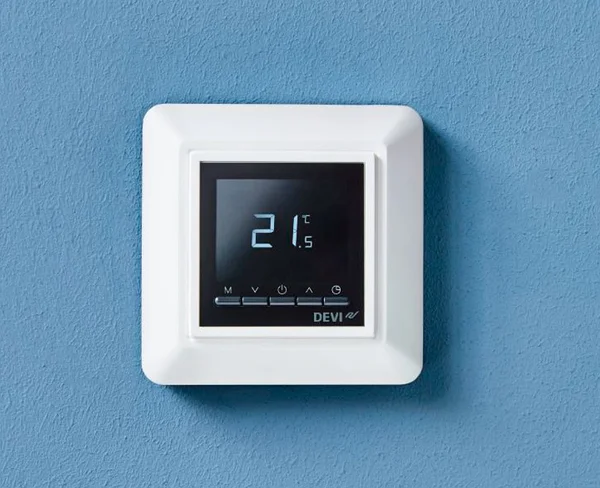 Терморегулятор для теплої підлоги DEVIreg™ Opti (+5...+35/+5…+45 ˚С). 13A
