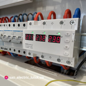 Реле напруги ZUBR D6-50 red